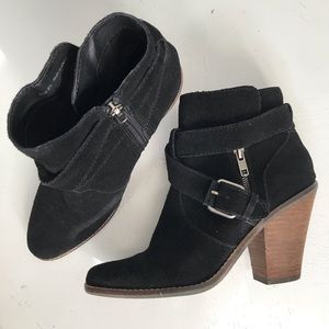 Dolce Vita 8.5 black faux suede booties